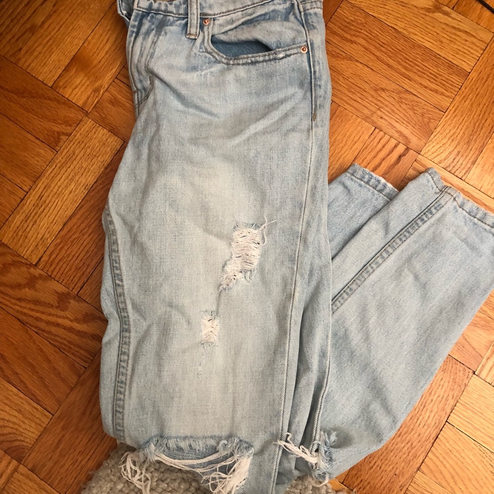 Ripped boyfriend jeans